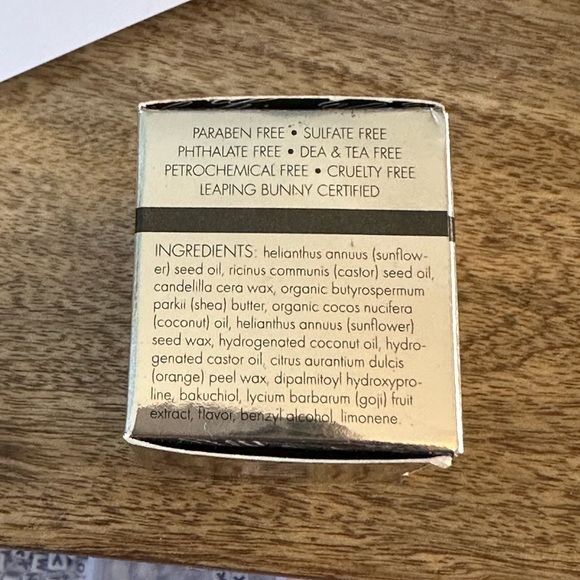 Whish Vanilla Bean Lip Mask with Bakuchiol NIB - Picture 4 of 5